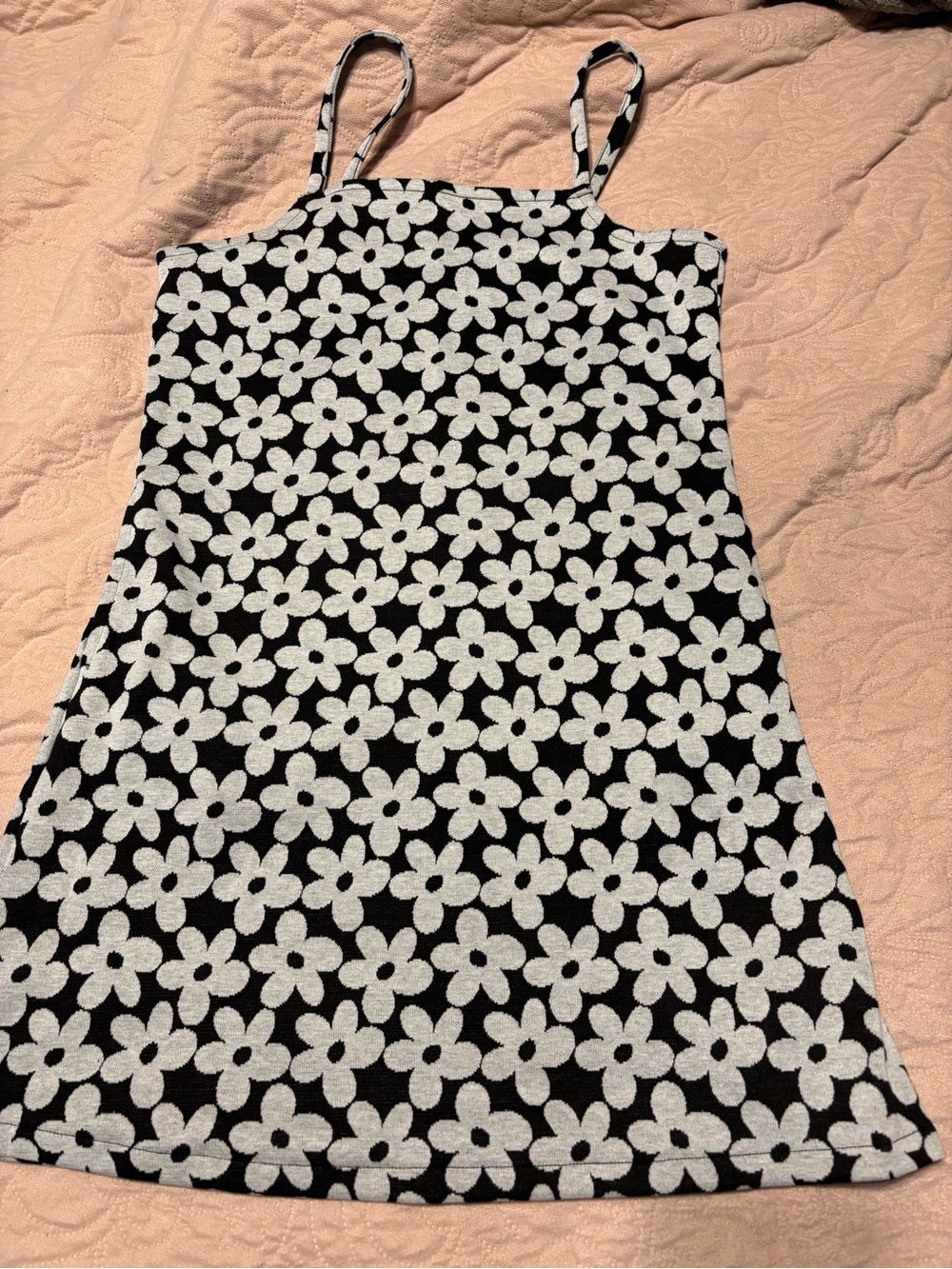 Old Navy Black and White Floral Knit Top